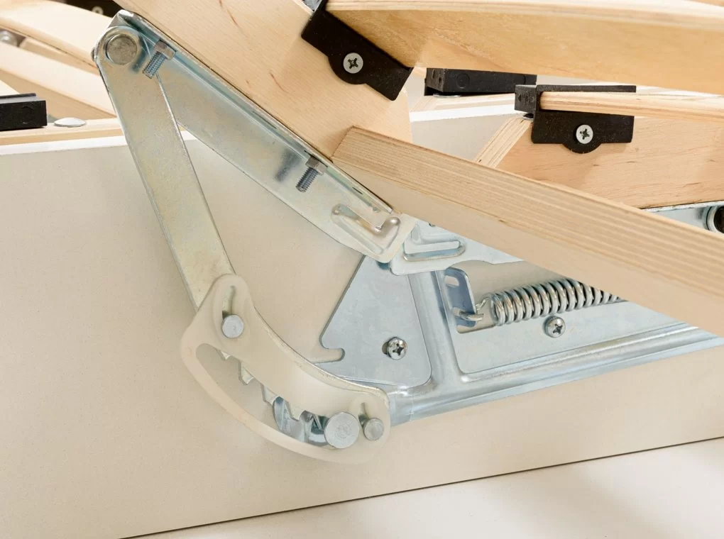 ZARAGOZA FRANCIAÁGY ÁGYNEMŰTARTÓVAL