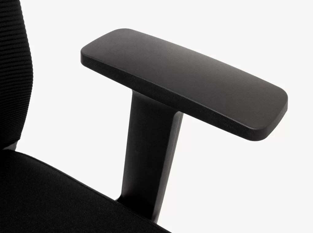 REVOTICA WINNIPEG D79 FEKETE MESH IRODASZÉK